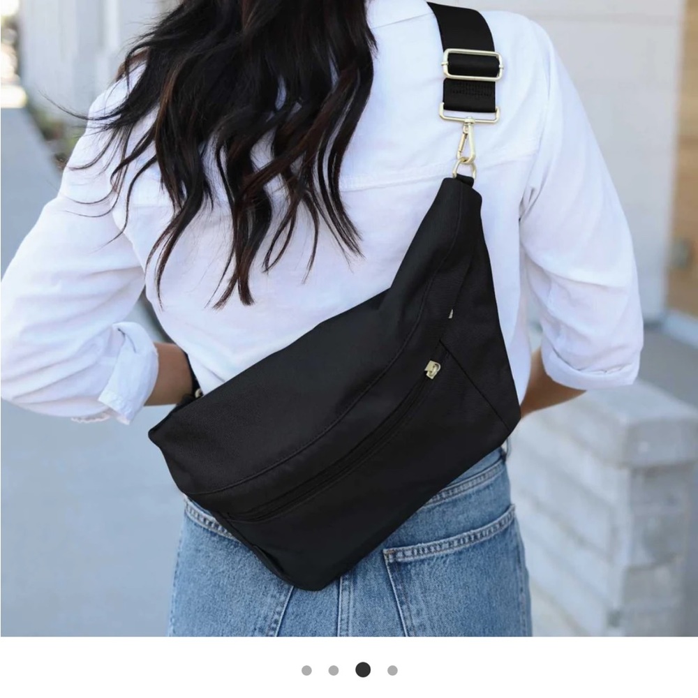 Canvelle Large Stylish Black Women's Bag